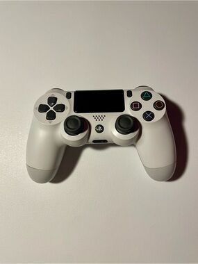 Sony PS4 DualShock 4 Wireless Controller Glacier White V2 CUH-ZCT2U Good Tested